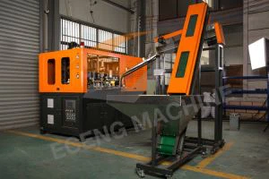 Stroj za rastezanje boca s jednim šupljinom uljem