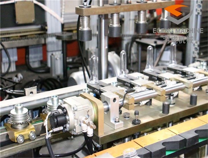 4 Cavity Fully Electric PET Blow Molding Machine