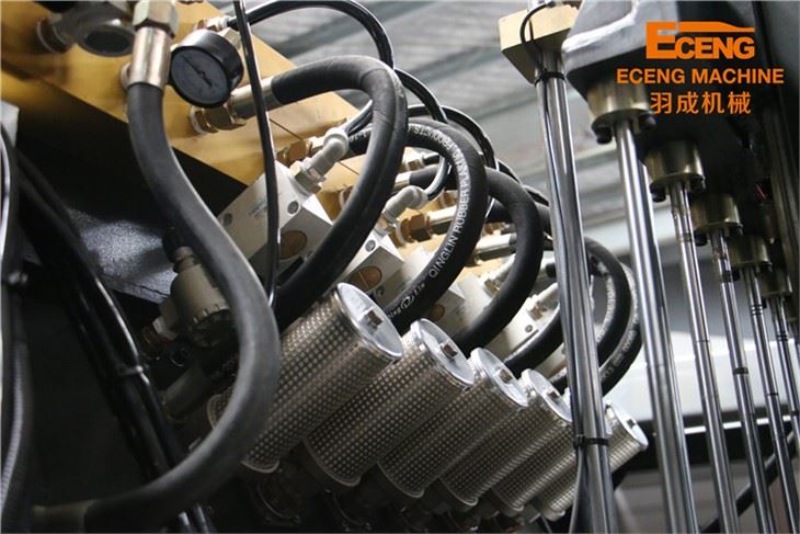 6 Cavity Bottle Blowing Machine